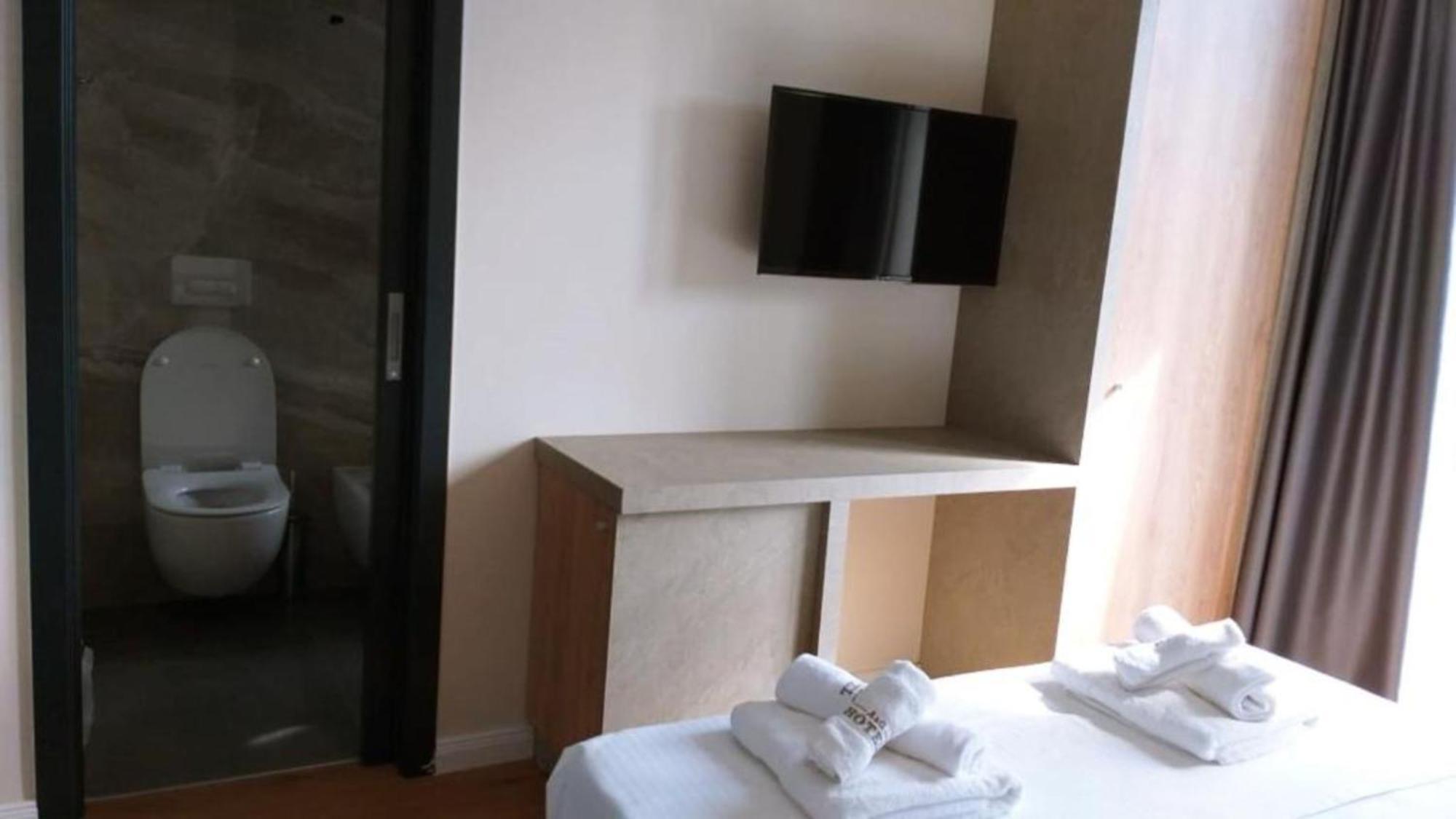 A&G Hotel Radhimë Dış mekan fotoğraf