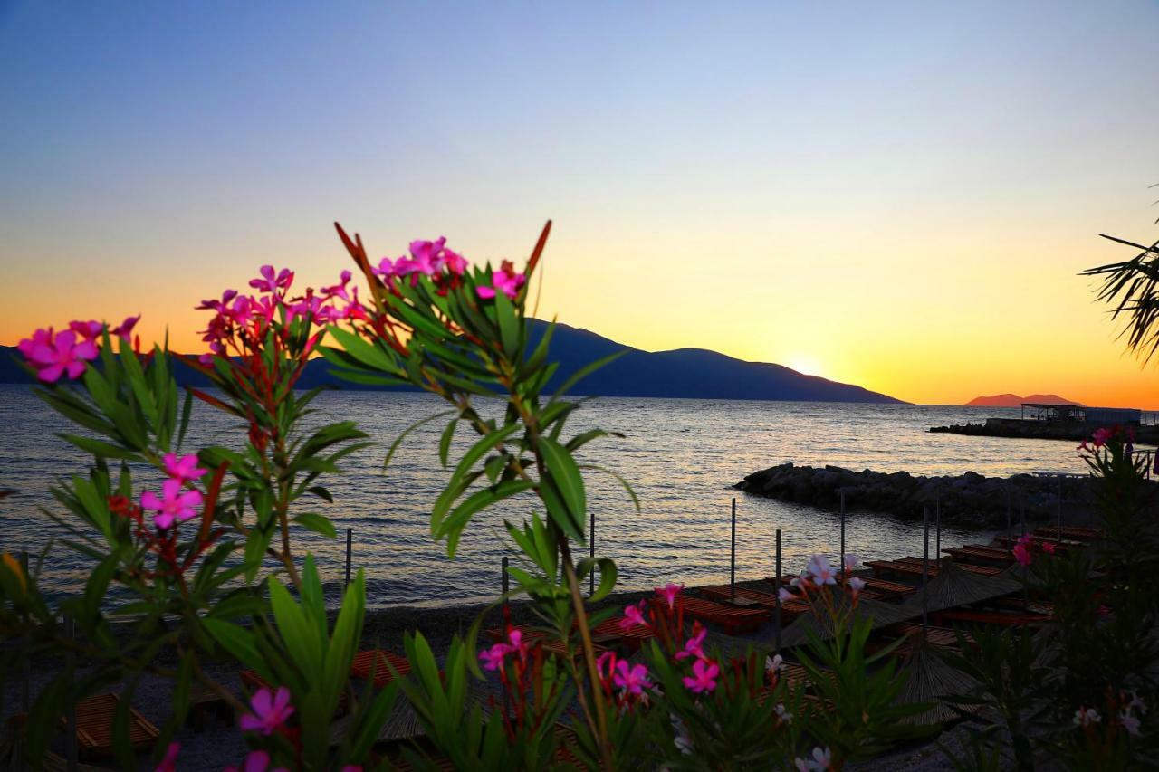 A&G Hotel Radhimë Dış mekan fotoğraf
