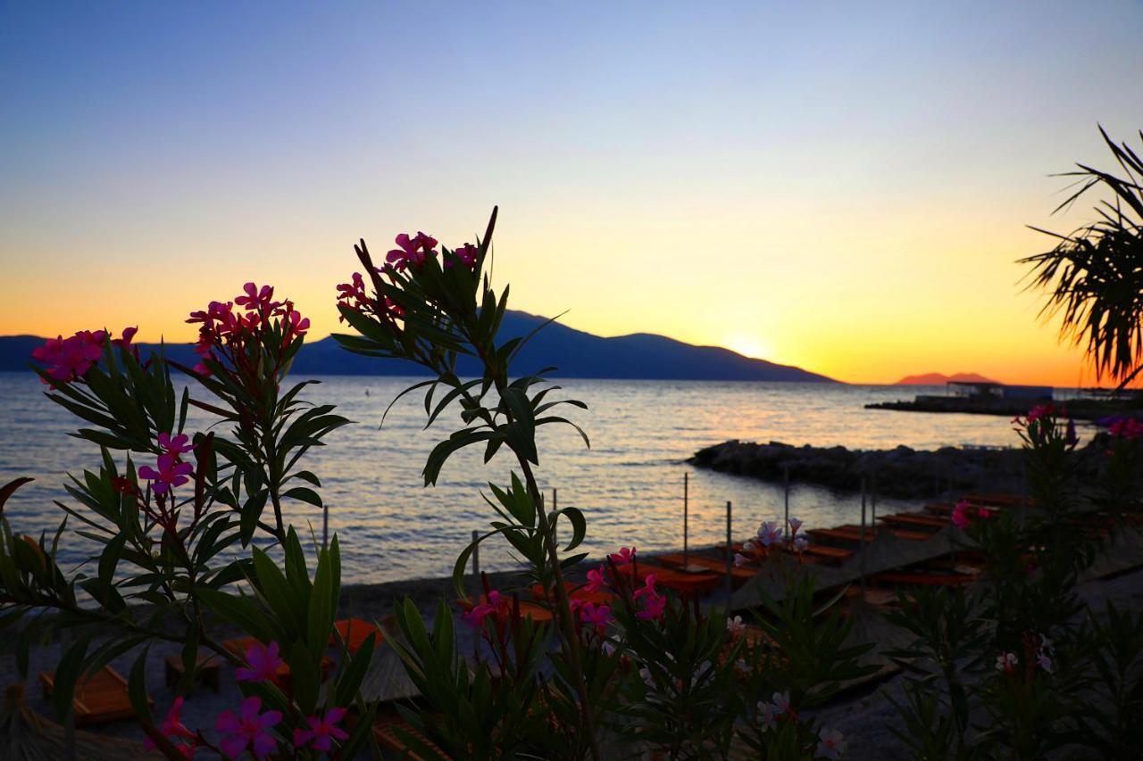 A&G Hotel Radhimë Dış mekan fotoğraf